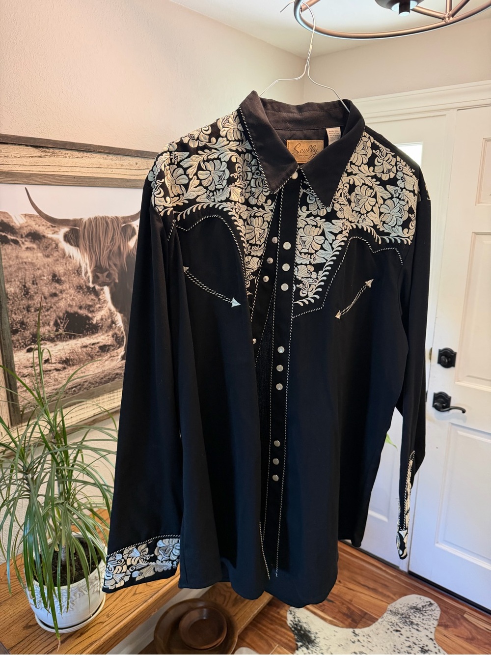 Scully Black Western Shirt with White Floral Embroidery